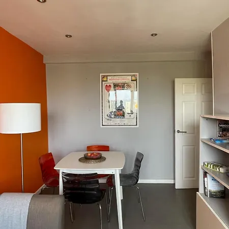 Top Floor 1 Bedroom Apartment With Views Over London Exterior photo