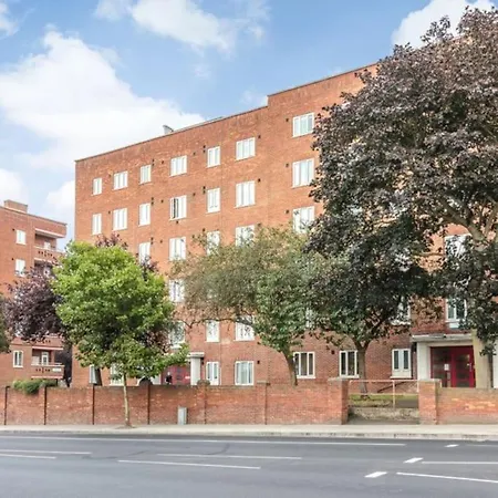 Top Floor 1 Bedroom Apartment With Views Over London Exterior photo